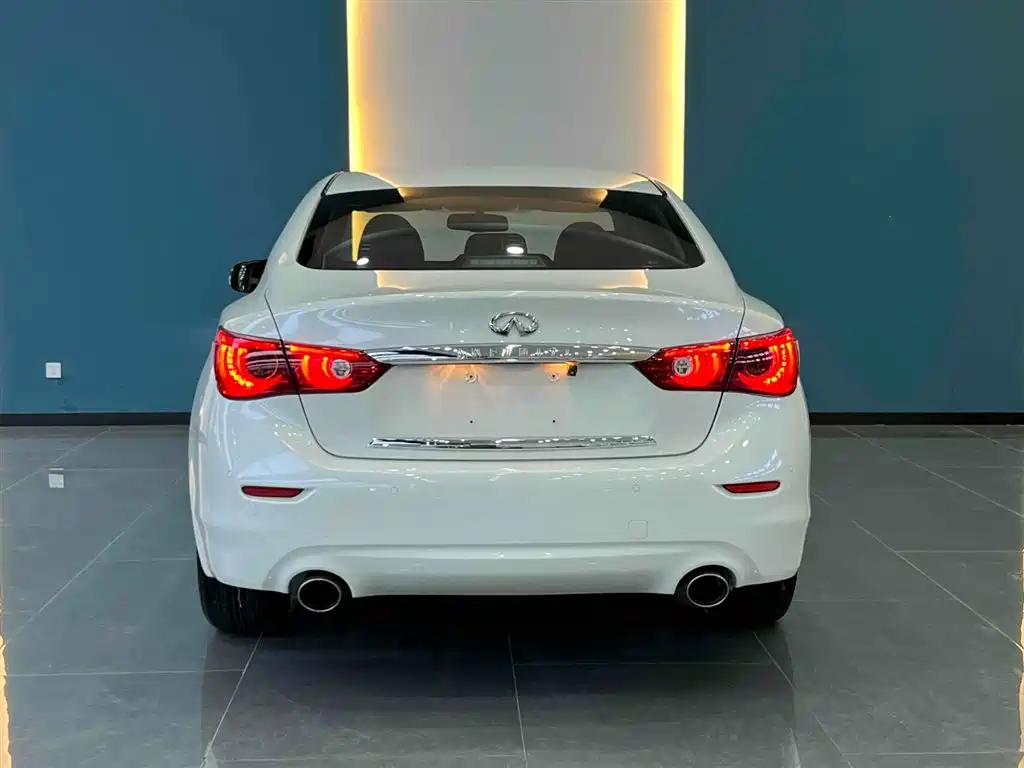 Infiniti Q50L 2017 — фото 8