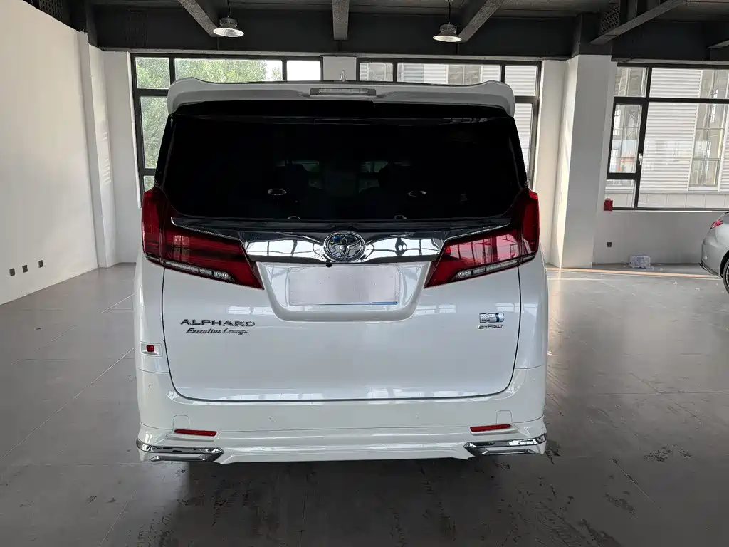 Toyota Vellfire 2021 — фото 4