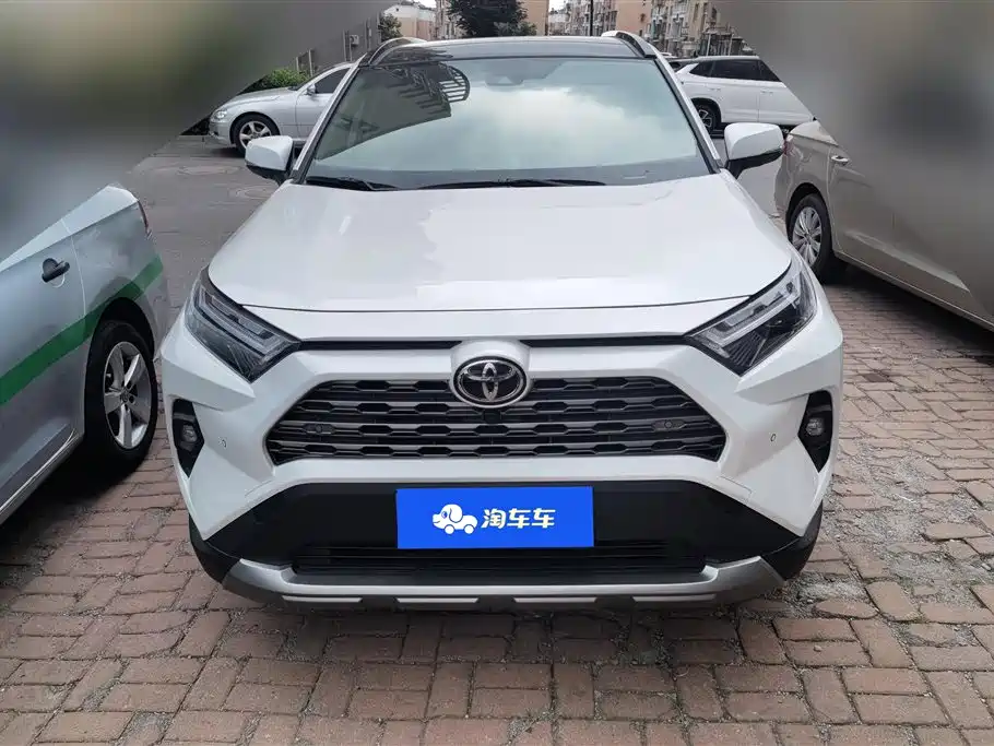 Toyota RAV4 2025