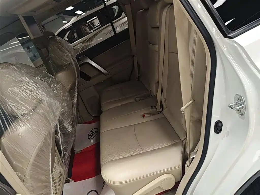 Toyota Prado 2019 — фото 17