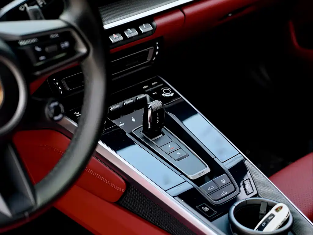 Porsche 911 2023 — фото 15