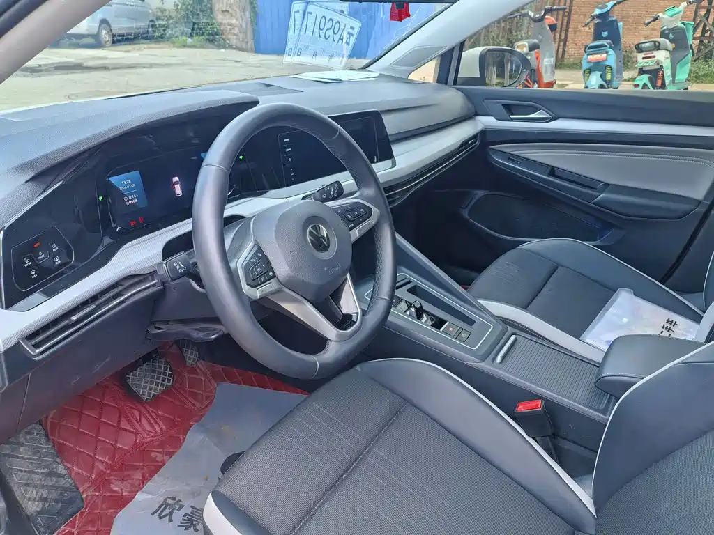 Volkswagen Golf 2022