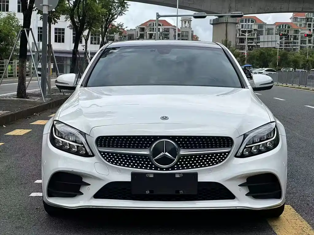Mercedes-Benz C-Class 2020