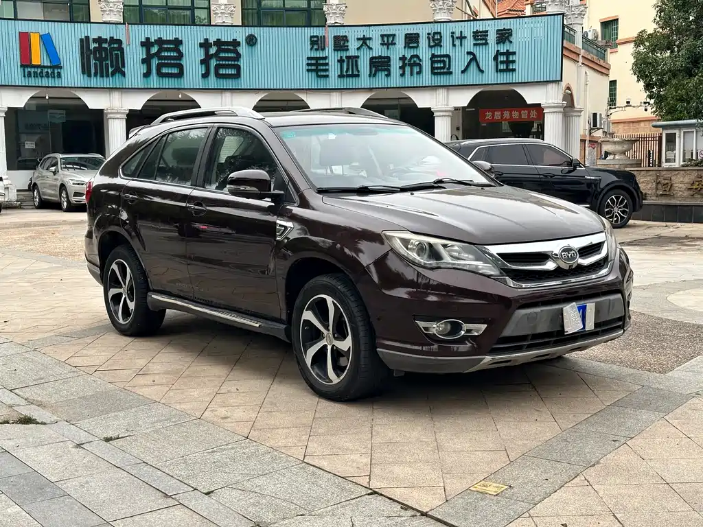 BYD S7 2015 — фото 3