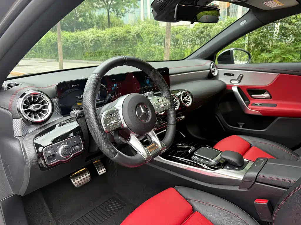 Mercedes-Benz A-Class AMG 2021 — фото 10