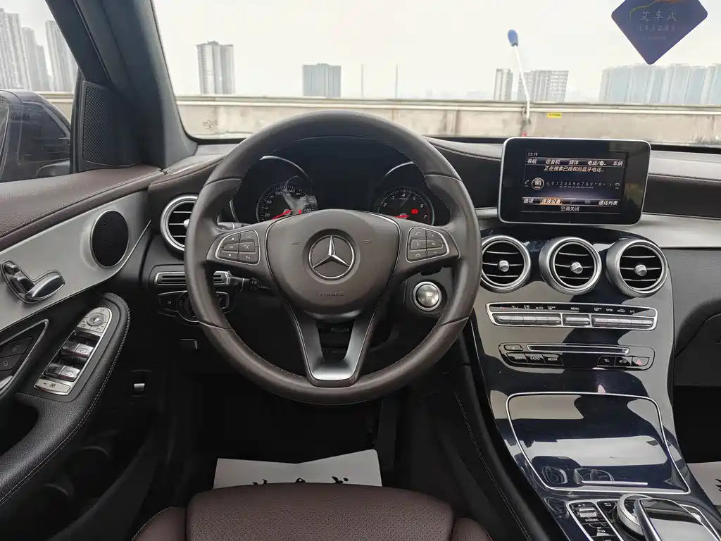 Mercedes-Benz GLC 2019 — фото 17