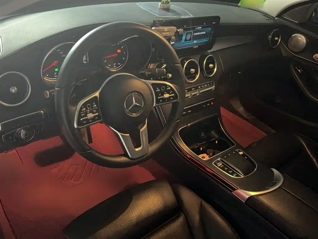 Mercedes-Benz C-Class 2019 — фото 10