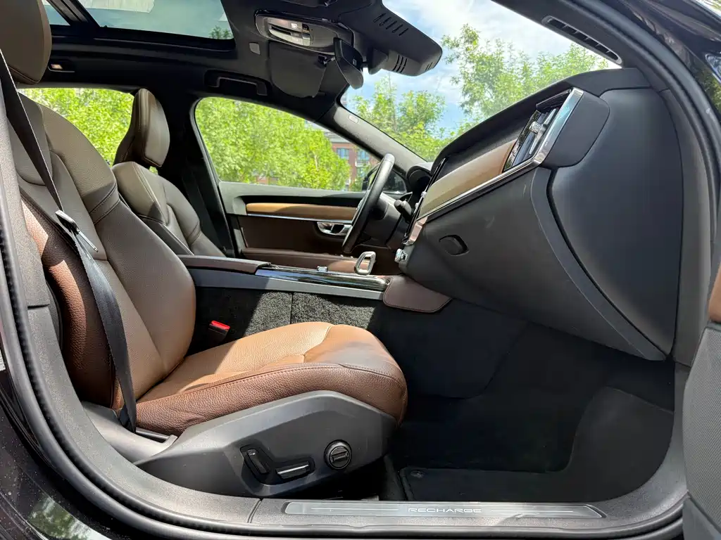 Volvo S90 PHEV 2021 — фото 10