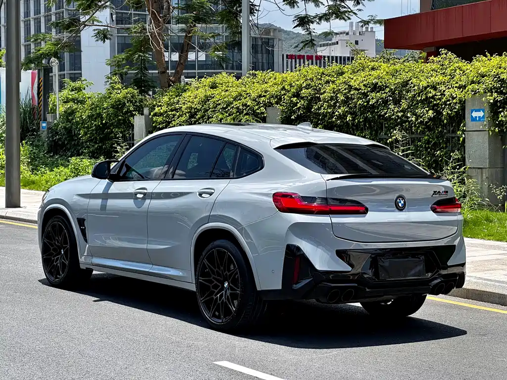BMW X4 M 2022 — фото 12