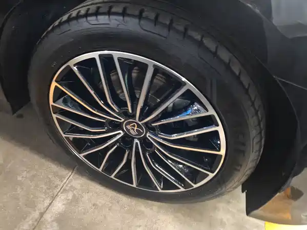BYD Han 2024