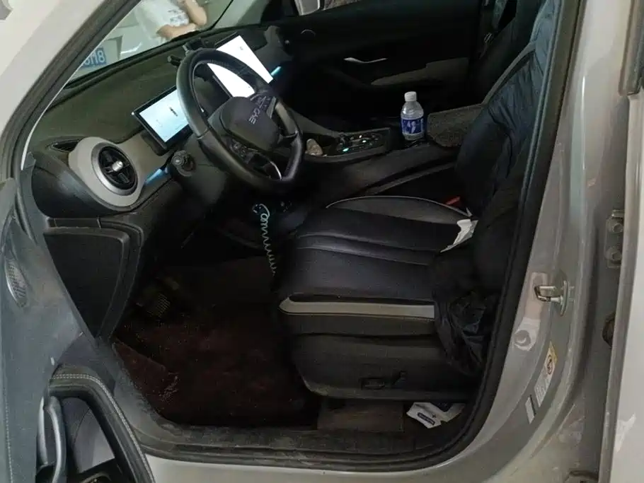 BYD Sealion 05 DM-i 2025 — фото 9