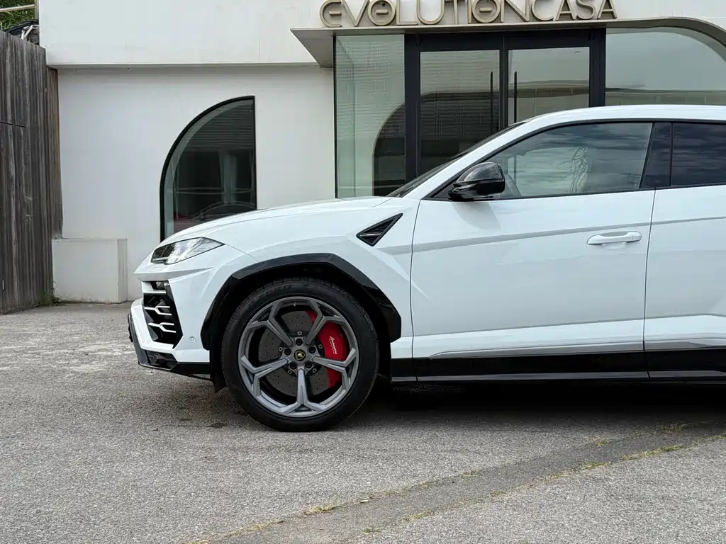 Lamborghini Urus 2019