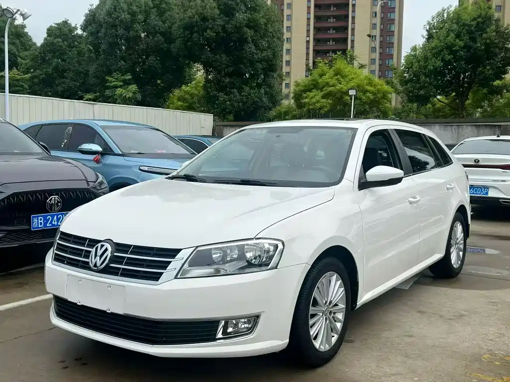 Volkswagen Gran Lavida 2013