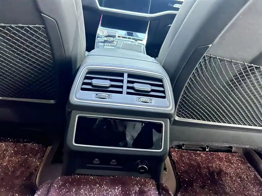 Audi A6L 2023 — фото 17
