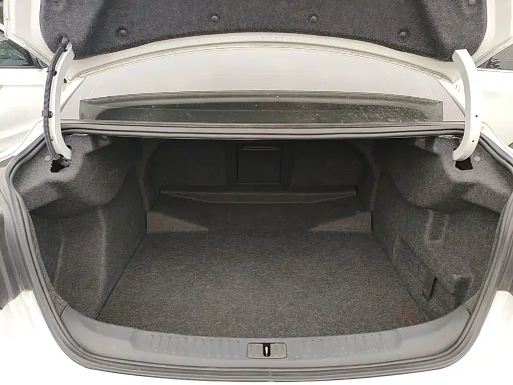 Chevrolet Malibu 2015 — фото 19