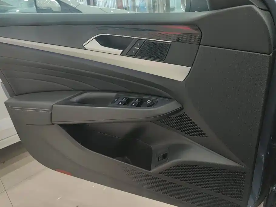 Volkswagen Passat 2021