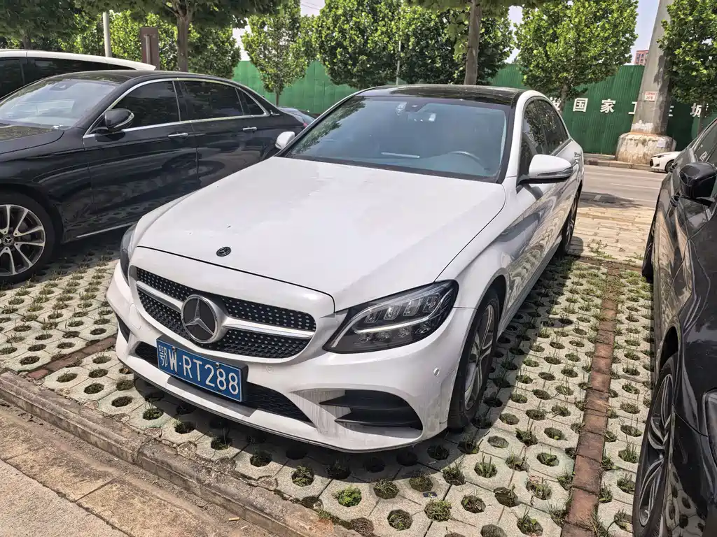 Mercedes-Benz C-Class 2020 — фото 1