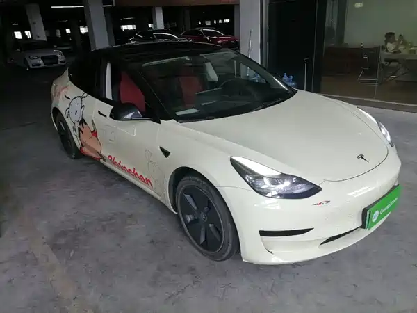 Tesla Model 3 2023