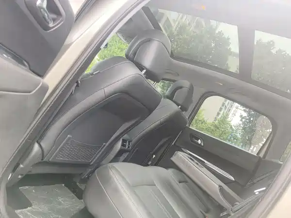 Peugeot 3008 2015