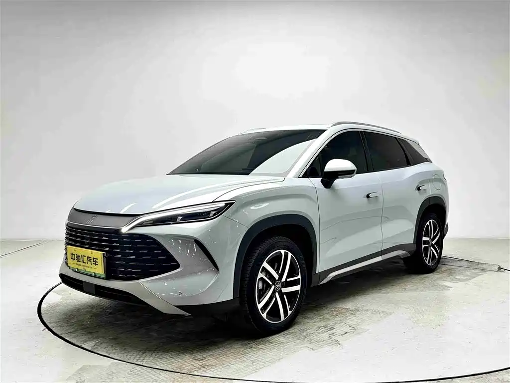 BYD L DM-i 2025 — фото 1