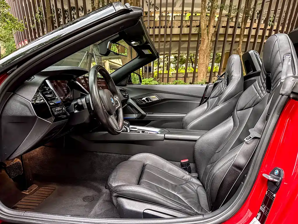 BMW Z4 2020 — фото 11