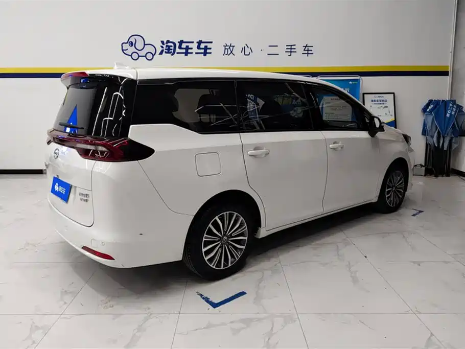 GAC Motor Trumpchi M6 2020 — фото 3