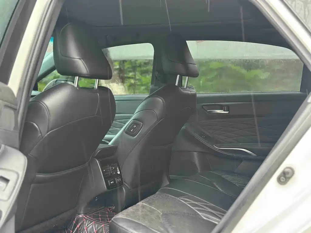 Toyota Avalon 2019