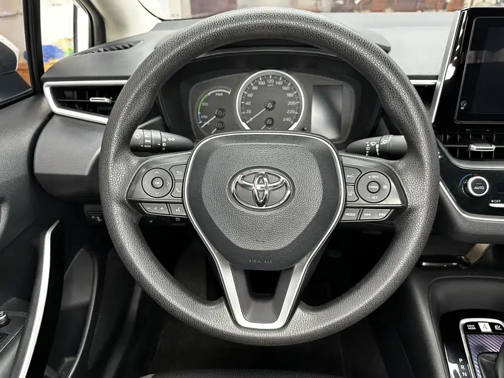 Toyota Corolla 2022 — фото 16