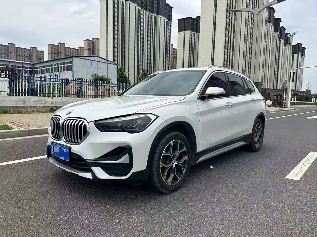 BMW X1 2021 — фото 3