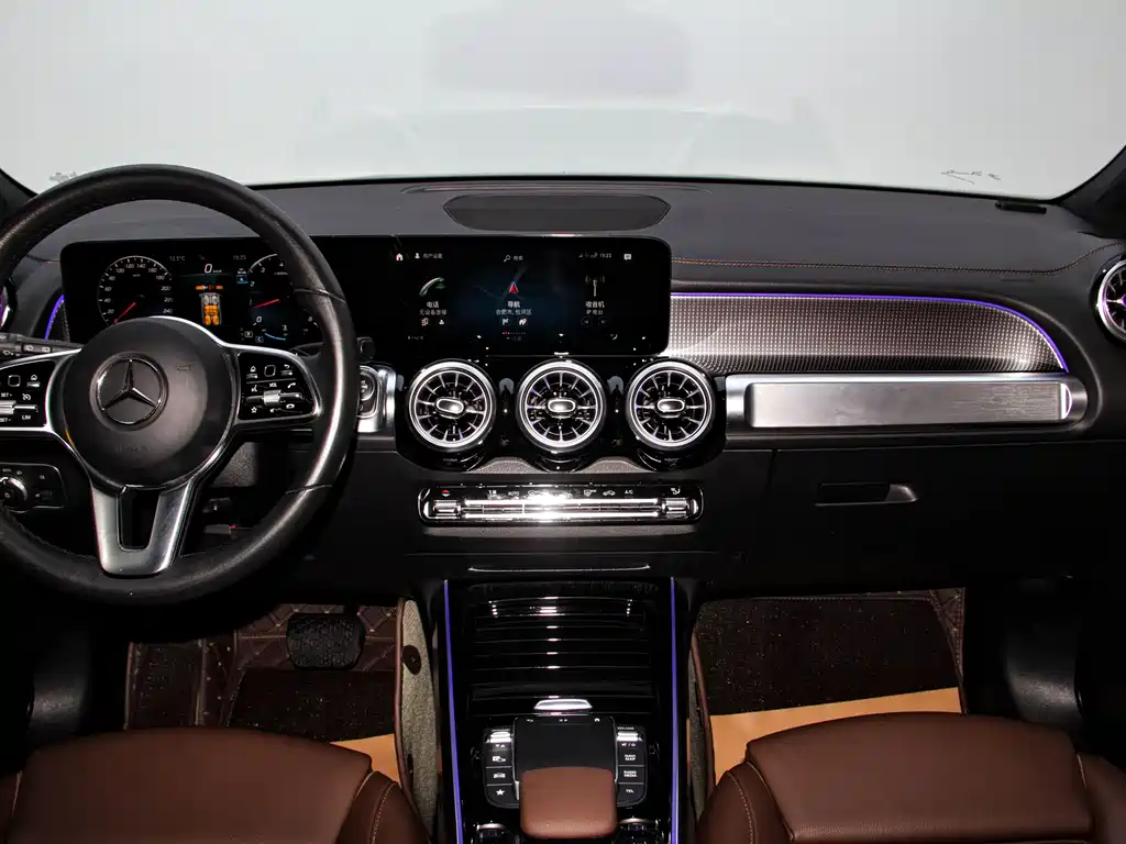 Mercedes-Benz GLB 2023 — фото 12