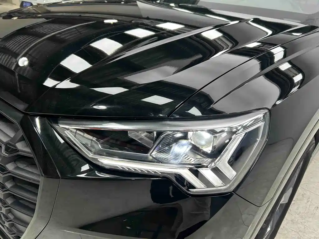 Audi Q3 2023 — фото 18