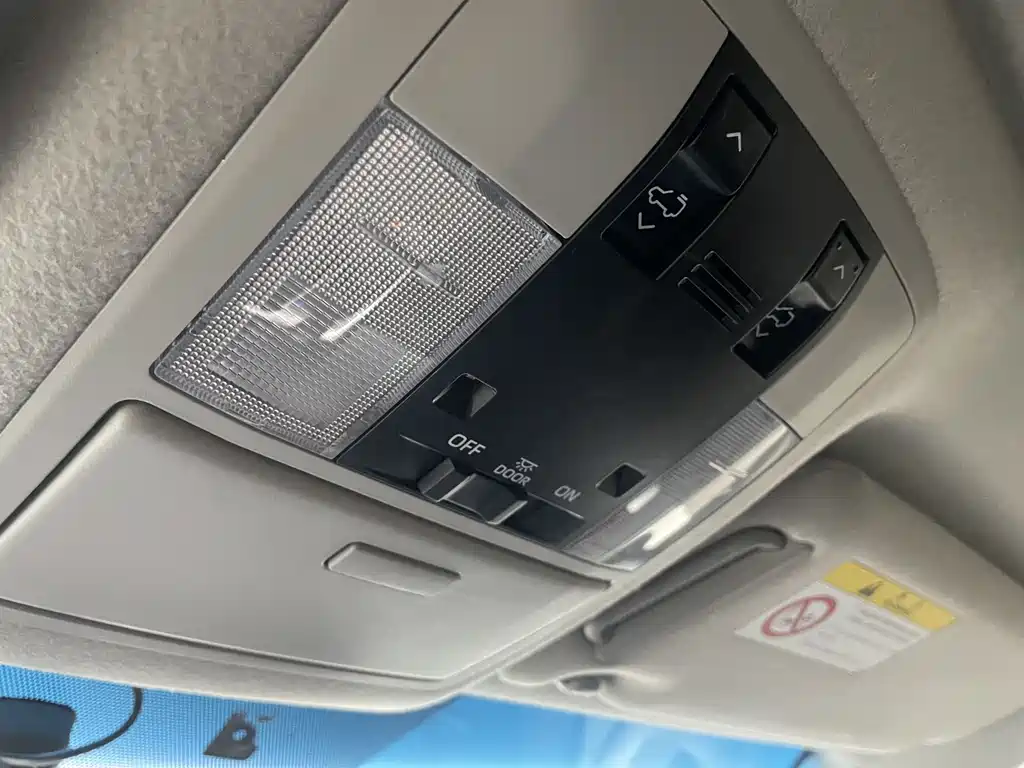 Toyota Prado 2020 — фото 25