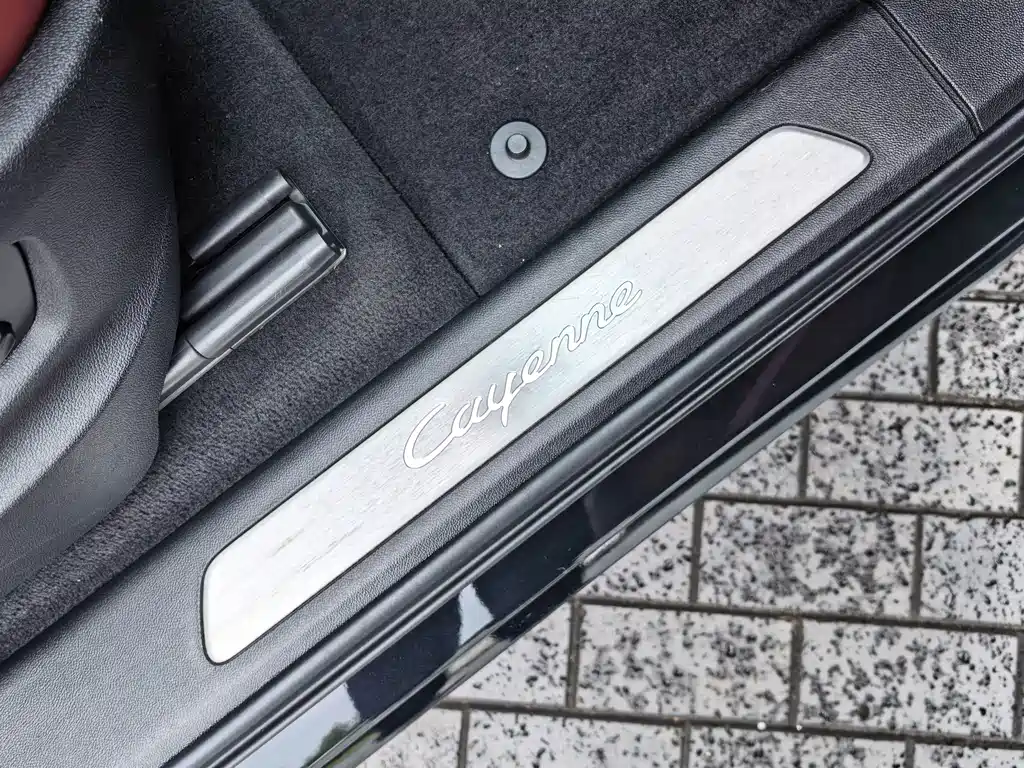 Porsche Cayenne 2022 — фото 18