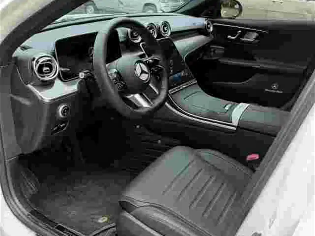 Mercedes-Benz C-Class 2025