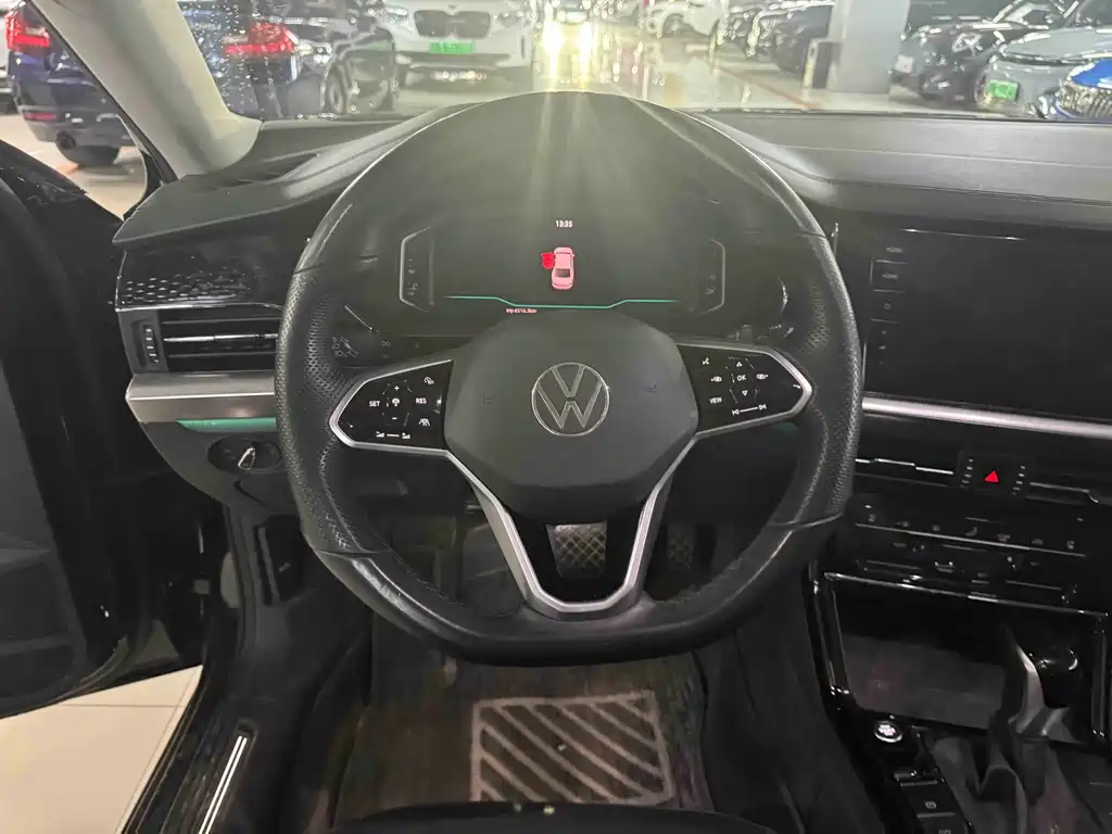 Volkswagen Passat 2023