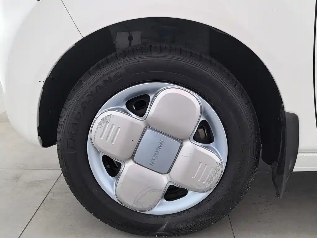 Geely Galaxy Panda 2023 — фото 17