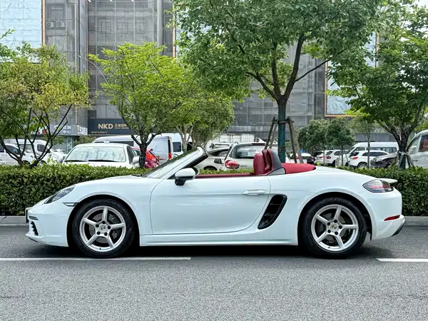 Porsche 718 2024