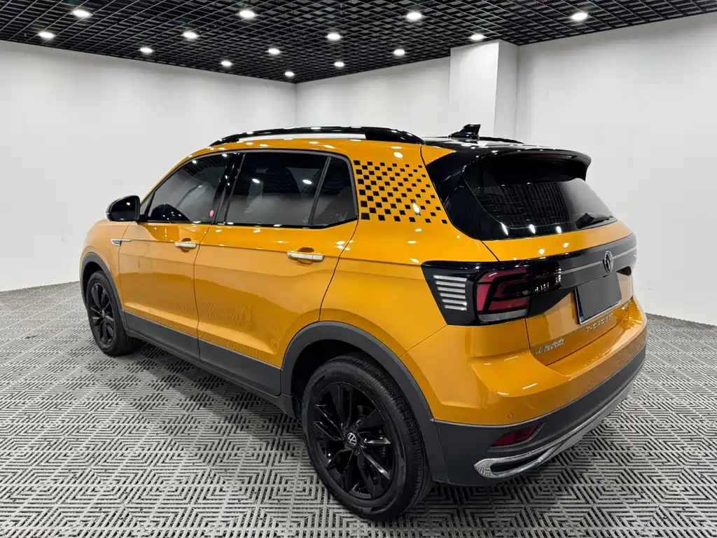 Volkswagen T-Cross 2023 — фото 9