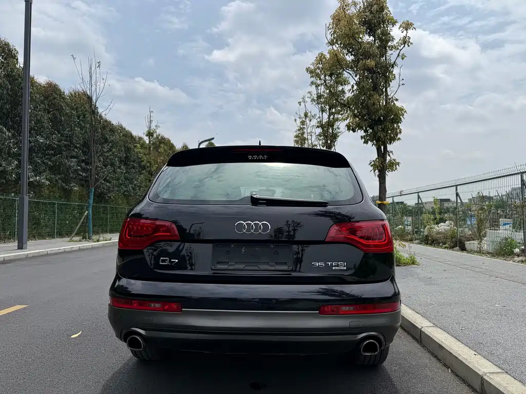 Audi Q7 2015 — фото 32