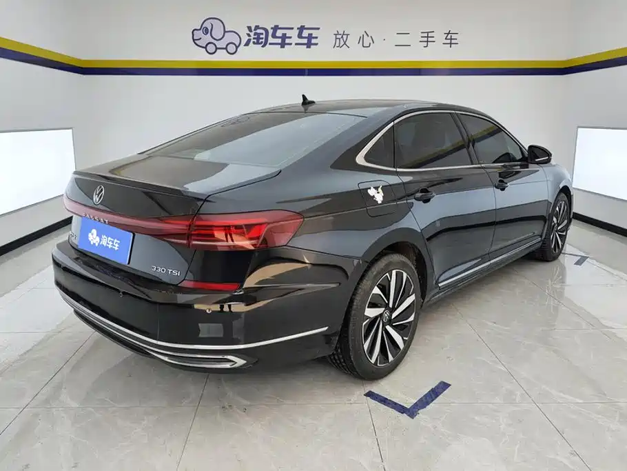 Volkswagen Passat 2023 — фото 3