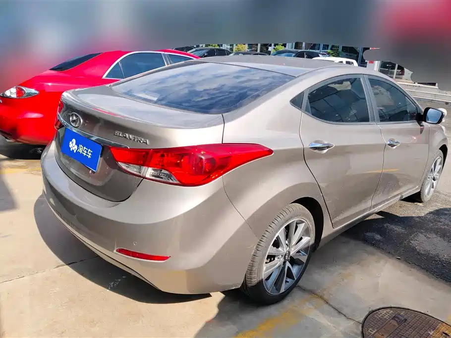 Hyundai Elantra Langdong 2015 — фото 3
