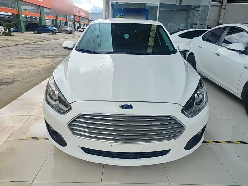 Ford Escort 2020
