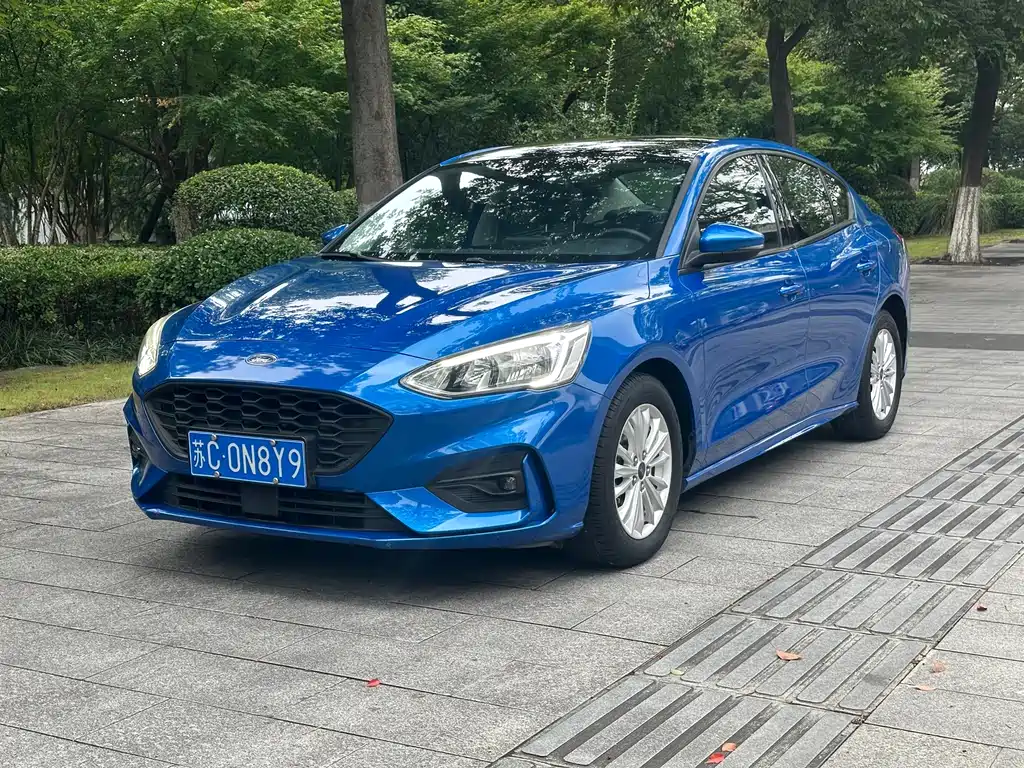 Ford Focus 2019 — фото 1