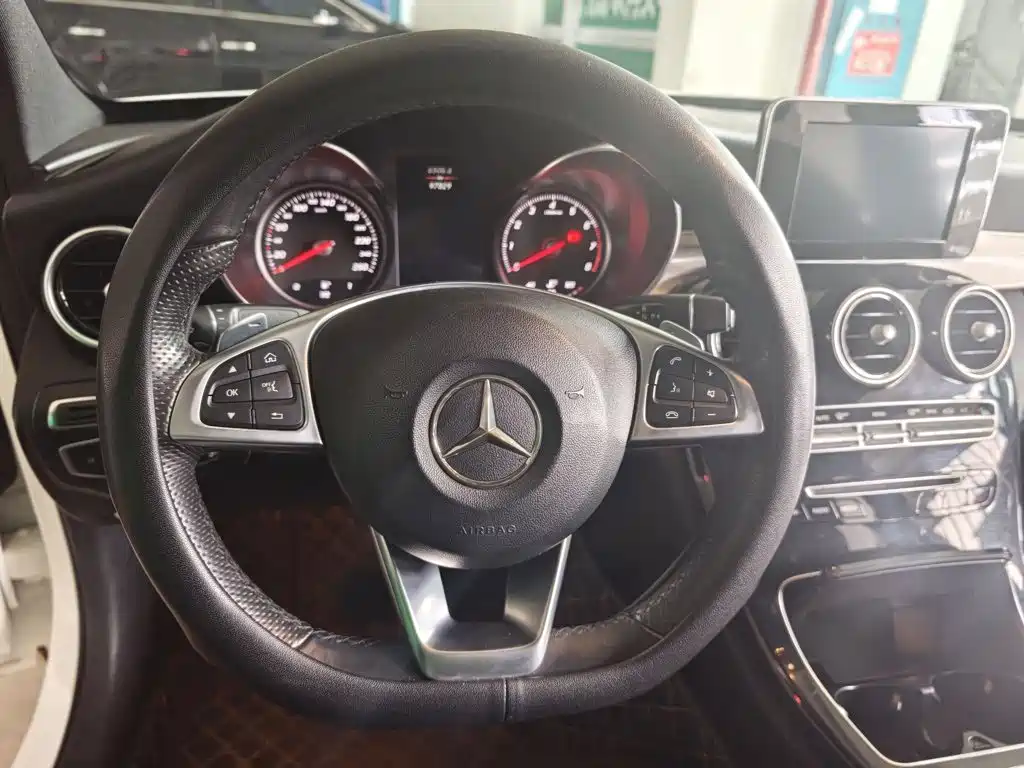 Mercedes-Benz C-Class 2018
