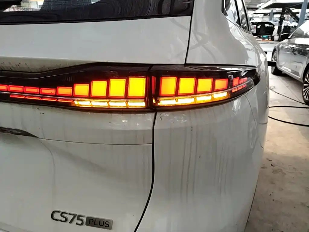 Changan CS75 PLUS 2026 — фото 8
