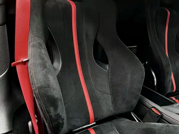 Ferrari F8 2022
