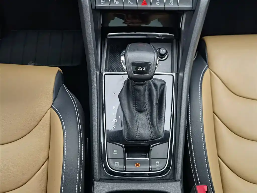 Skoda Kodiaq GT 2020 — фото 13