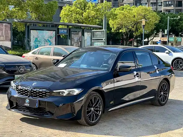 BMW 3 Series 2023