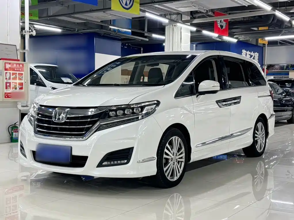 Honda Elysion 2017 — фото 1