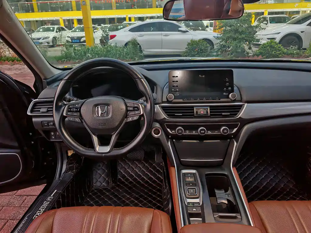 Honda Inspire 2021 — фото 11